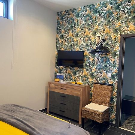 Chambre Tout Confort Avec Commodites Espace Repas Wifi Parking วีเมอเรอ ภายนอก รูปภาพ