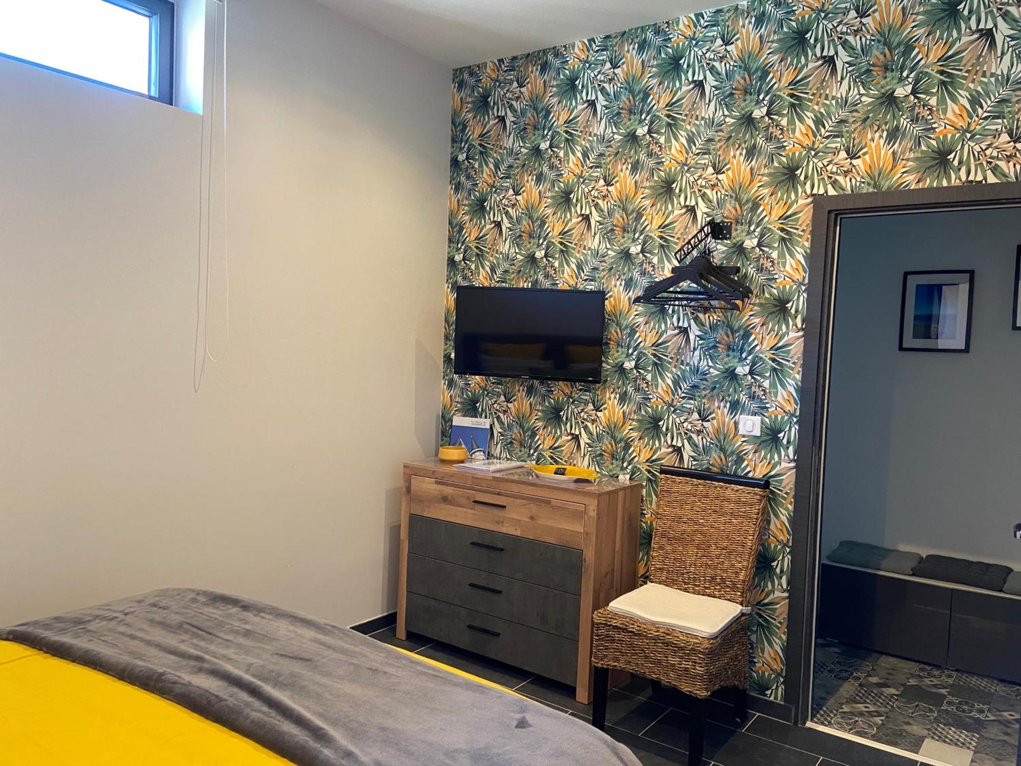 Chambre Tout Confort Avec Commodites Espace Repas Wifi Parking วีเมอเรอ ภายนอก รูปภาพ